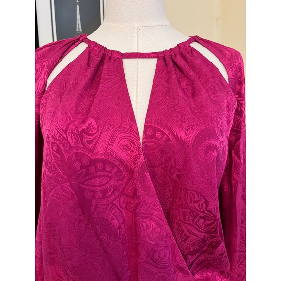 NWT Veronica Beard Sionne Blouse Bright Magenta Cutout Neck Silk Blend SIZE 8 - Picture 5 of 8